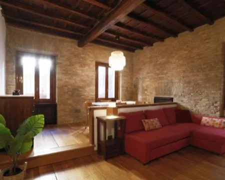 Pantheon Luxury Apartmán *